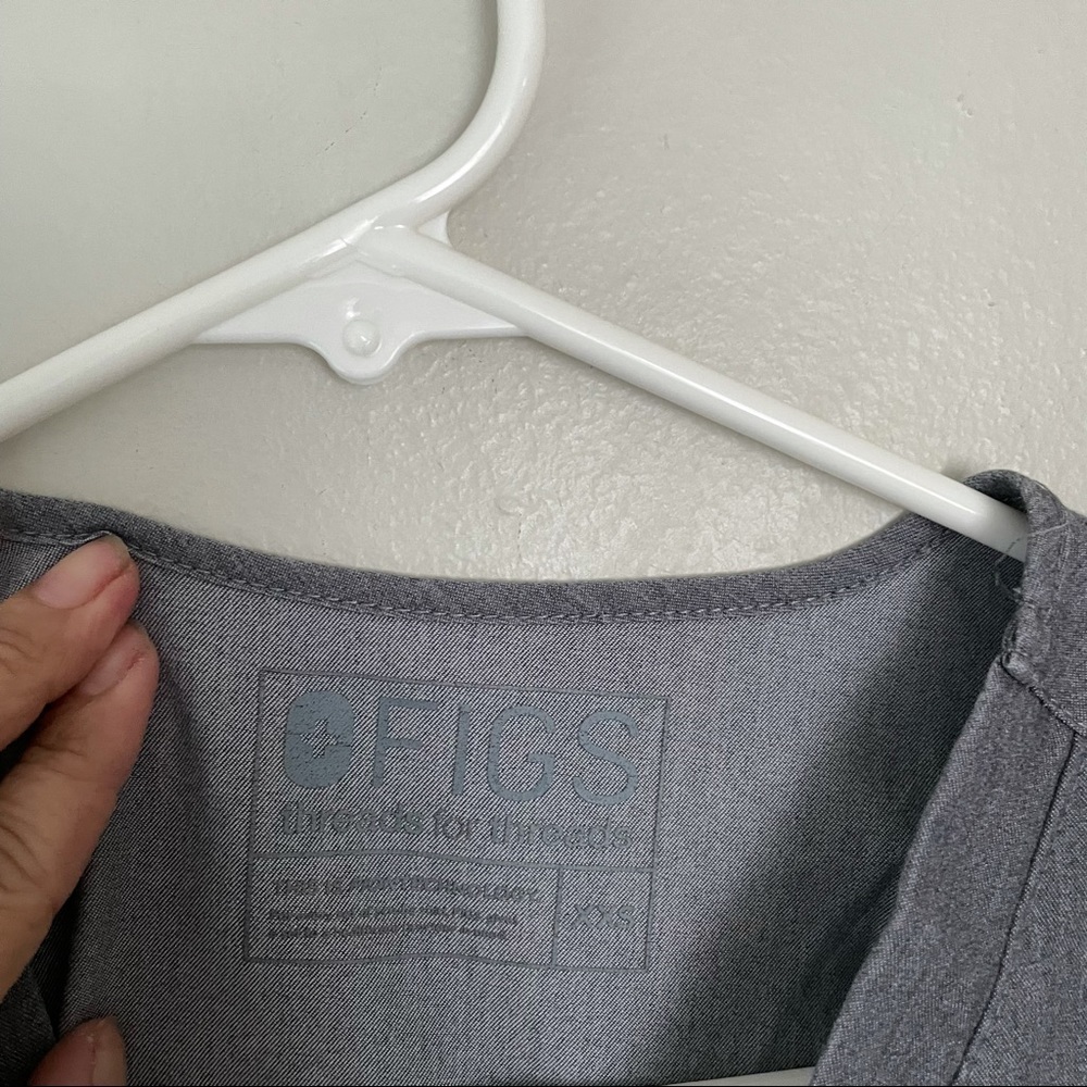 Figs Scrub Shirt - Picture 3 of 5